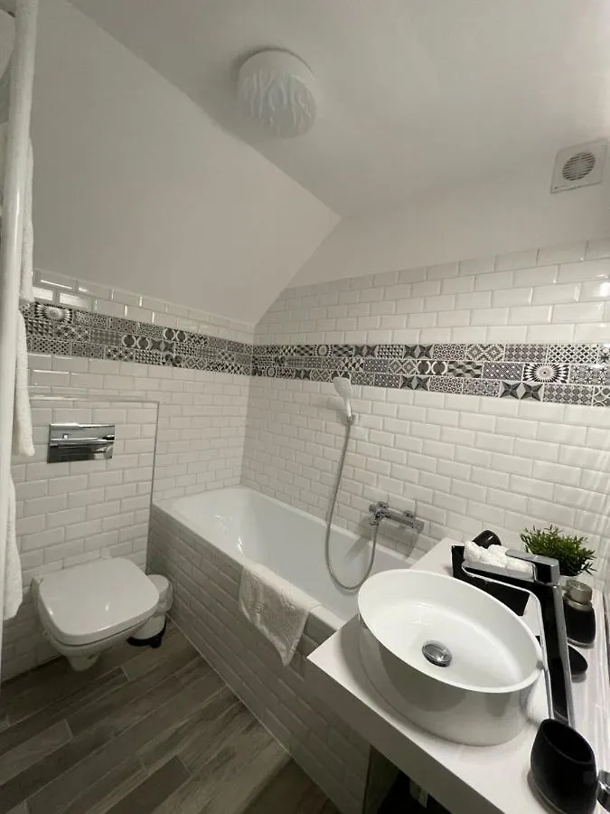 City Nest Eger Apartman